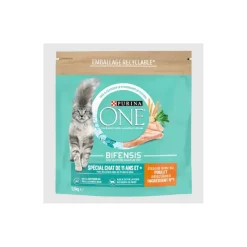 Purina ONE Croquettes Pour Chat^Croquettes pour Chat Senior de 11 ans et + au Poulet et aux Céréales 1,5 kg